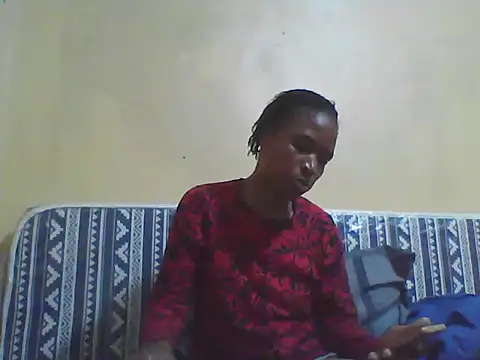 Smillie prety online show from 03-10-26, 05:51