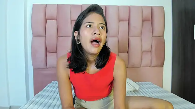 JuliKim  online show from 09-10-25, 01:00