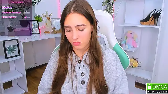  Eliizabeth  online show from 11-04-25, 09:25