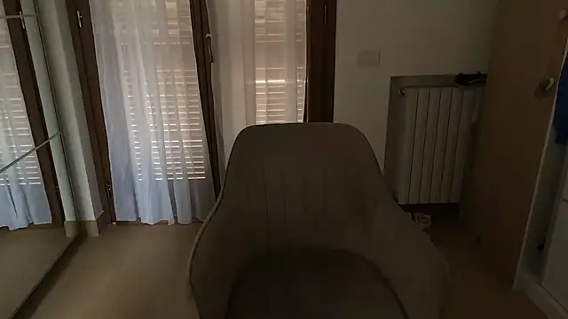 Snapshot of lupopiemontese chatting on 06-16-26, 09:01 lupopiemontese online show from 06-16-26, 09:01