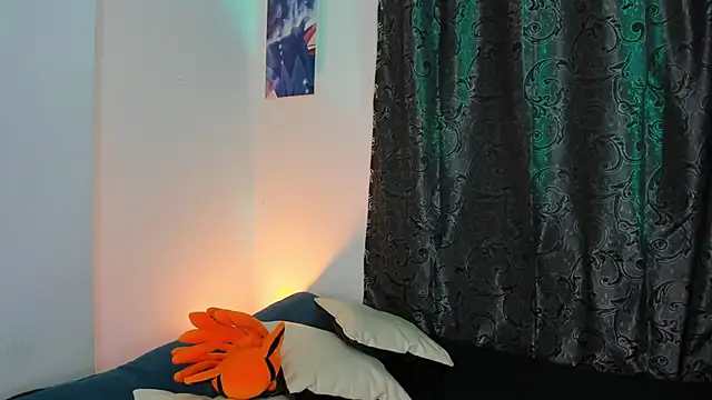 emma woods  online show from 09-09-25, 02:44