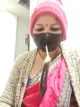 Snapshot of Riyaa-Devi chatting on 12-14-24, 05:25 Riyaa-Devi online show from 12-14-24, 05:25