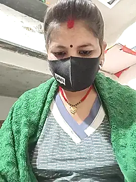 Snapshot of Riyaa-Devi chatting on 12-21-24, 03:31 Riyaa-Devi online show from 12-21-24, 03:31