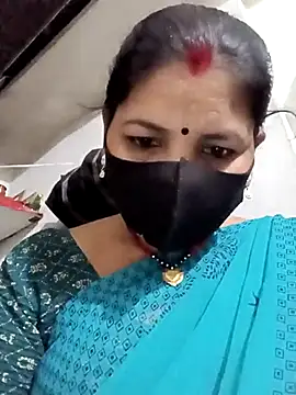 Snapshot of Riyaa-Devi chatting on 02-16-25, 05:48 Riyaa-Devi online show from 02-16-25, 05:48