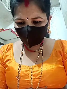 Snapshot of Riyaa-Devi chatting on 02-19-25, 05:49 Riyaa-Devi online show from 02-19-25, 05:49