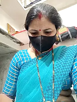 Snapshot of Riyaa-Devi chatting on 02-25-25, 05:36 Riyaa-Devi online show from 02-25-25, 05:36