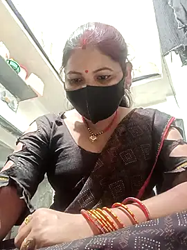 Snapshot of Riyaa-Devi chatting on 03-19-25, 06:01 Riyaa-Devi online show from 03-19-25, 06:01