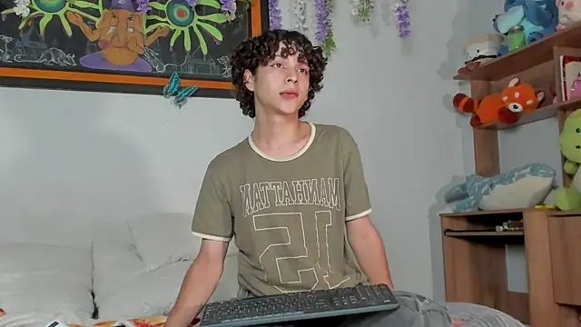 Cherry boy 18 online show from 03-08-25, 06:26