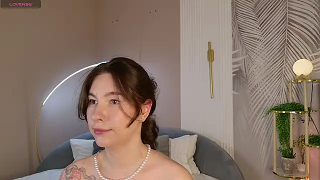 Snapshot of Marie_Diaze chatting on 05-02-26, 05:01 Marie Diaze online show from 05-02-26, 05:01