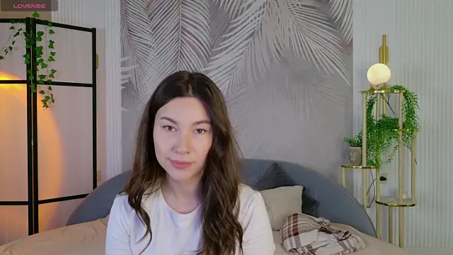 Snapshot of Marie_Diaze chatting on 05-30-26, 05:15 Marie Diaze online show from 05-30-26, 05:15