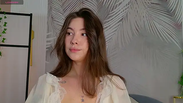 Snapshot of Marie_Diaze chatting on 06-10-26, 05:28 Marie Diaze online show from 06-10-26, 05:28