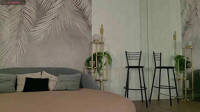 Snapshot of Marie_Diaze chatting on 06-29-26, 05:03 Marie Diaze online show from 06-29-26, 05:03