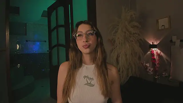 Snapshot of lua_ferch__ chatting on 01-09-25, 12:09 lua ferch online show from 01-09-25, 12:09