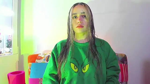 Snapshot of Natalia_Suarez chatting on 09-11-25, 01:06 Natalia Suarez online show from 09-11-25, 01:06