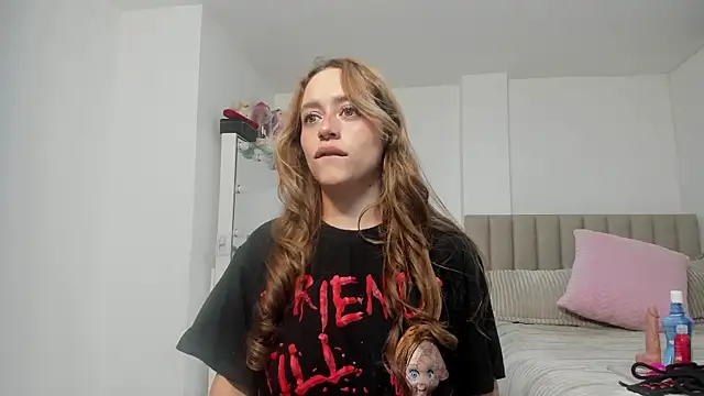 Natalia Suarez online show from 05-10-26, 03:33