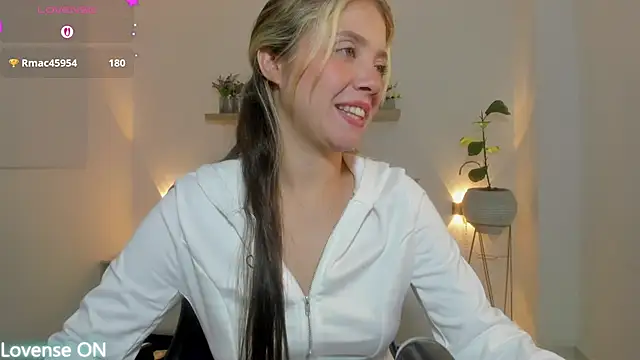 nataly rodri online show from 07-28-26, 08:52
