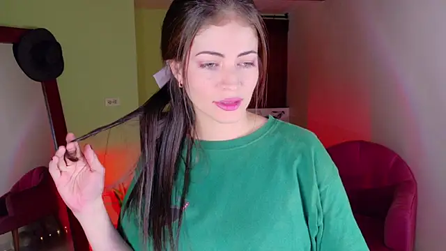 Emma  Blanco online show from 12-17-25, 08:04