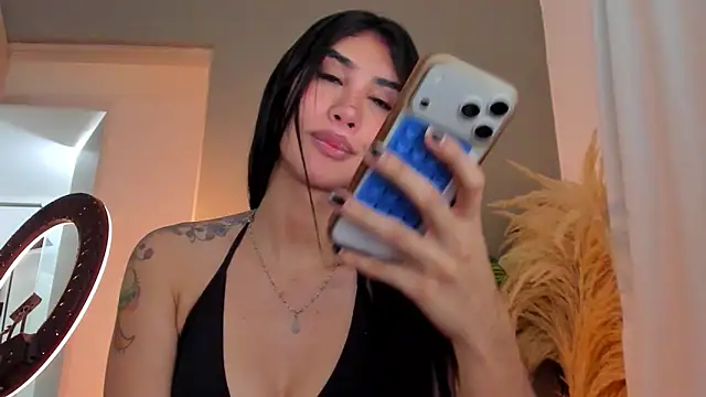 Snapshot of GarciaMilu chatting on 05-26-26, 02:07 GarciaMilu online show from 05-26-26, 02:07