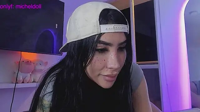 Snapshot of GarciaMilu chatting on 06-12-26, 03:27 GarciaMilu online show from 06-12-26, 03:27