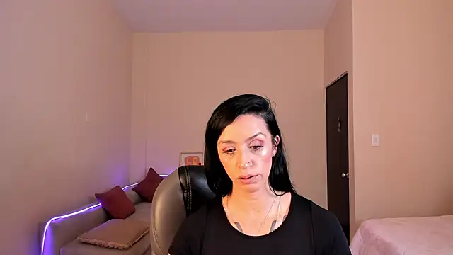 Kristen Garner online show from 06-22-26, 07:33