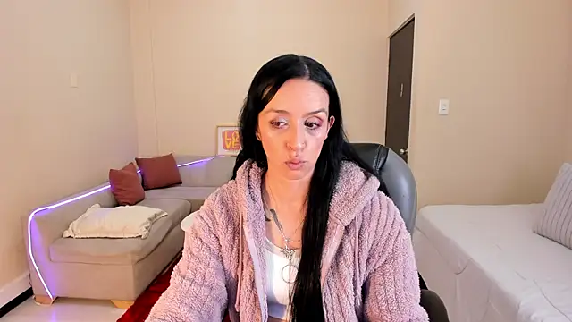 Kristen Garner online show from 07-20-26, 07:27