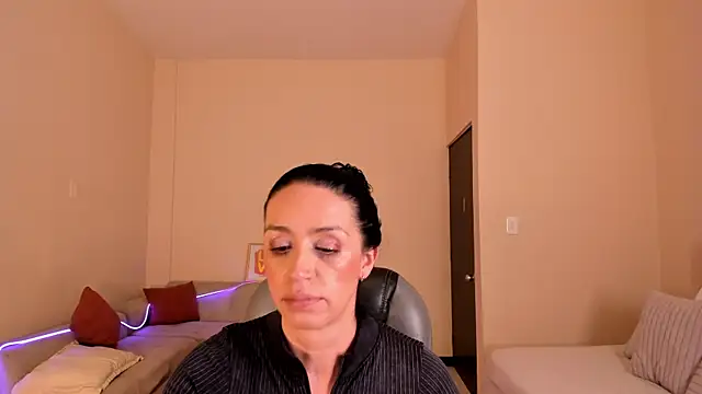 Kristen Garner online show from 07-30-26, 07:46