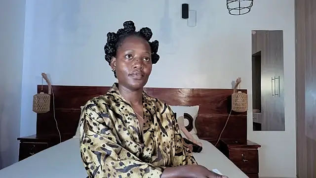 Elegant Ebony online show from 03-31-26, 07:42