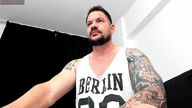 musclemonster31 online show from 09-28-25, 11:21