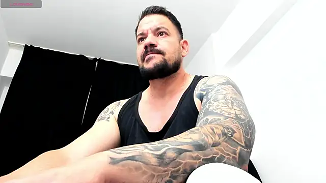 musclemonster31 online show from 10-13-25, 06:57