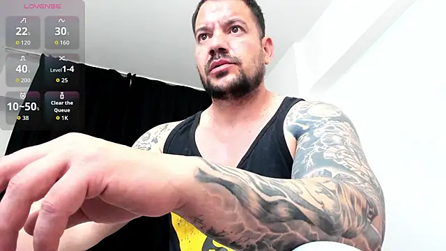 musclemonster31 online show from 11-23-25, 04:12