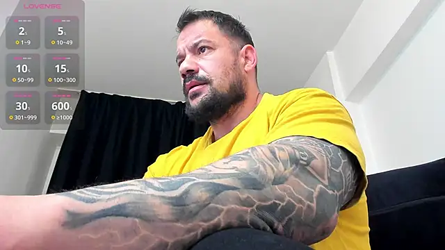 musclemonster31 online show from 05-04-26, 03:13