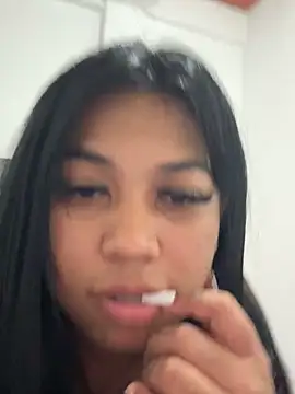 Emily restrepo online show from 09-11-25, 04:12