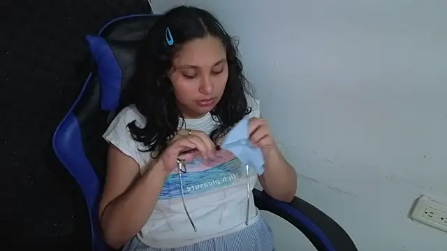 Cuteprincess21 online show from 04-24-26, 12:35