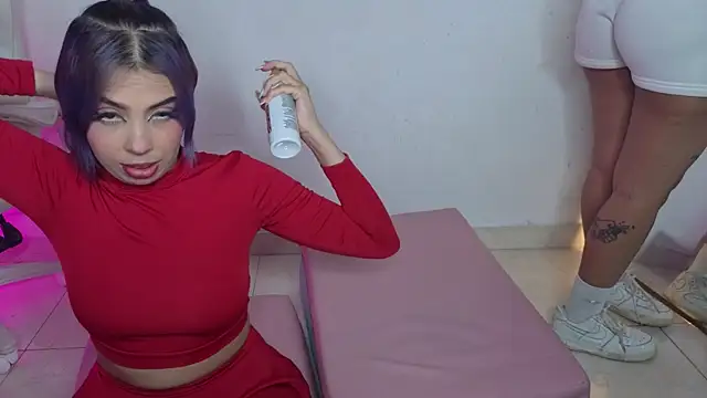 Cuteprincess21 online show from 06-03-26, 02:36