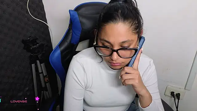 Cuteprincess21 online show from 07-30-26, 02:21