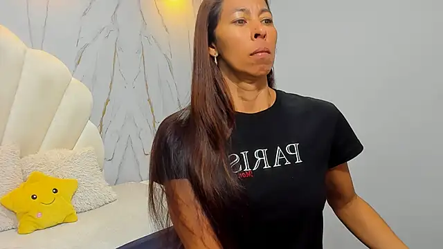 Rosalinda Cortez online show from 12-05-24, 03:50