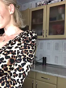 Kristina03 online show from 11-08-25, 09:57