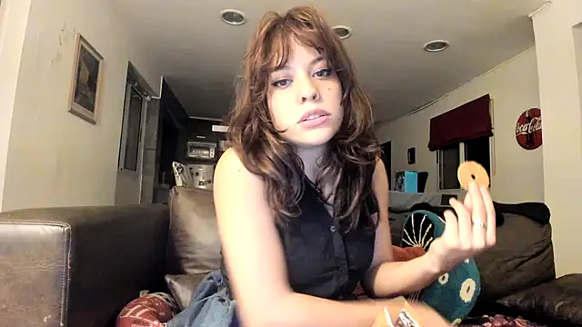 Snapshot of ginakatana chatting on 02-17-25, 05:47 ginakatana online show from 02-17-25, 05:47