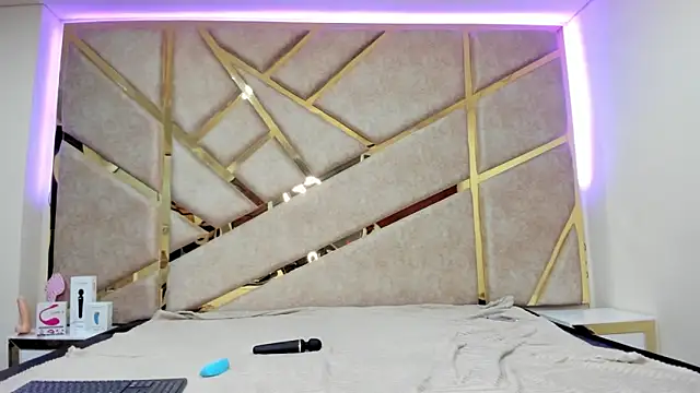 Snapshot of nahia_low chatting on 03-06-25, 03:46 nahia low online show from 03-06-25, 03:46