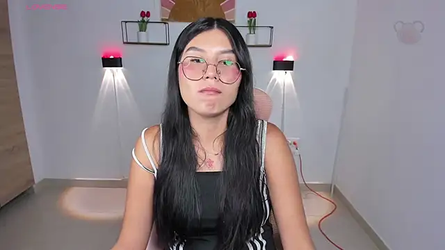 emily villamil online show from 04-09-26, 09:09