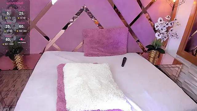 SHANONCLARK online show from 02-28-25, 01:15