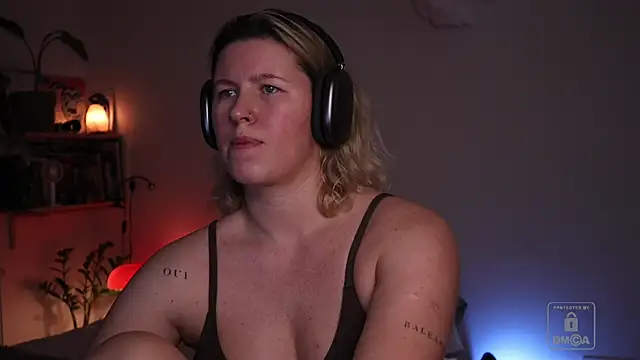 moonamii online show from 03-04-26, 06:25