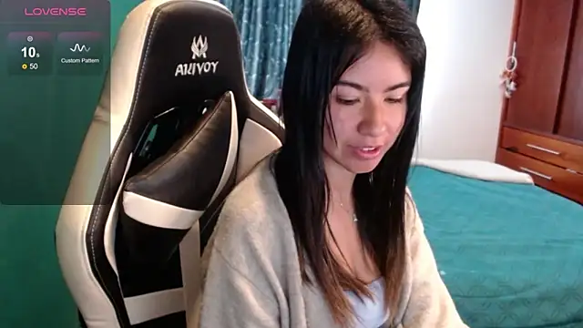 alice middlee online show from 04-17-26, 03:59