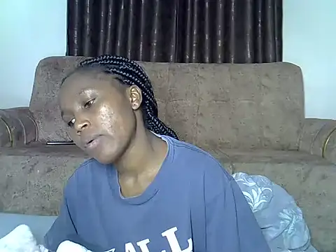 AurelAda online show from 06-11-26, 08:23