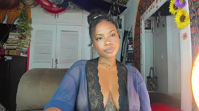 Snapshot of ElizaGrey_ chatting on 01-12-25, 11:15 ElizaGrey  online show from 01-12-25, 11:15