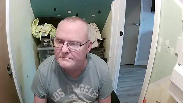 FriendlyDave online show from 02-08-25, 11:01