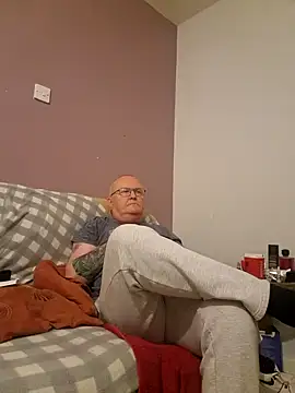 FriendlyDave online show from 02-17-25, 09:41