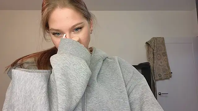 MiaKeler online show from 02-18-25, 05:53