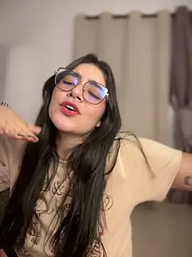 Lia flowers online show from 03-15-25, 05:19