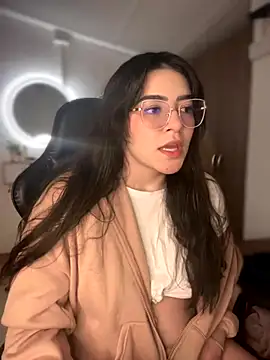 Lia flowers online show from 10-28-25, 12:36